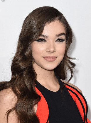 Hailee Steinfeld